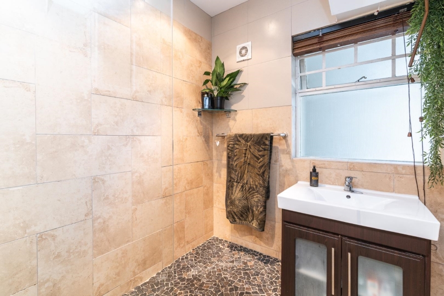2 Bedroom Property for Sale in Green Point Western Cape